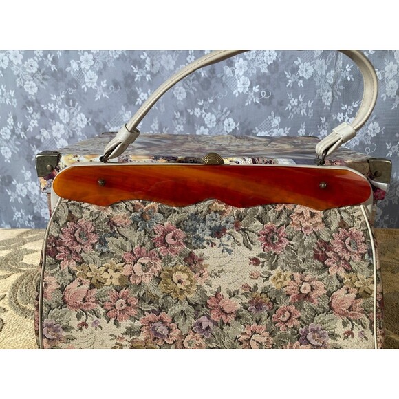 Vintage 60s Purse 1960s Floral Tapestry Lucite Spring Pinup Rockabilly Retro Bag - Picture 2 of 7